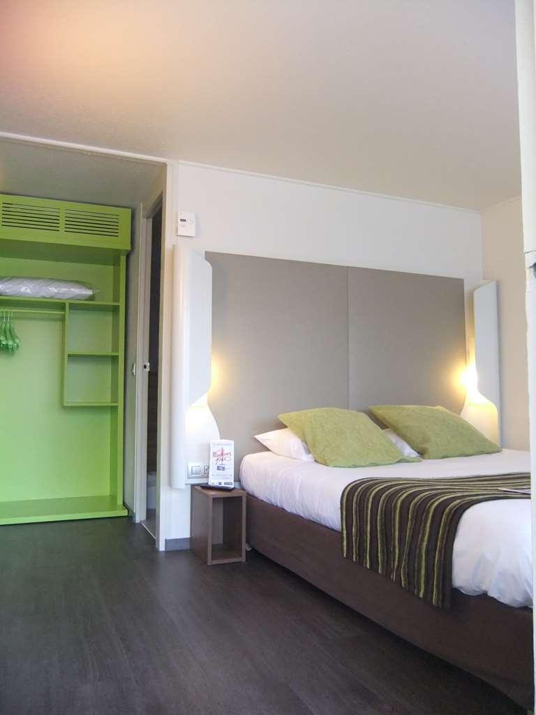 Hotel Campanile Reims Sud - Bezannes Zimmer foto